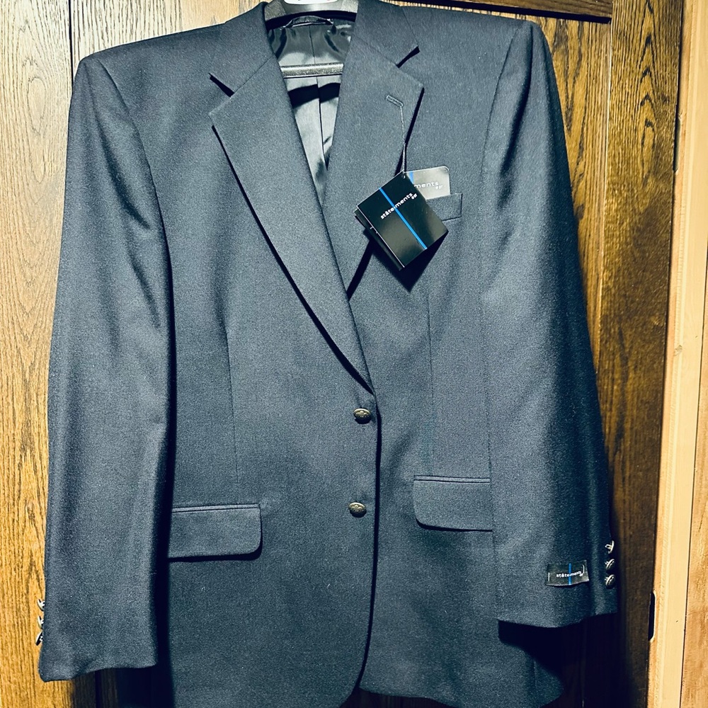 Classic Men's Navy Blazer